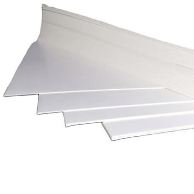 Papel virgem 250 g/300 g Caixa de cartão dobrável revestida de um lado para fabricação de cartões postais C1S/FBB