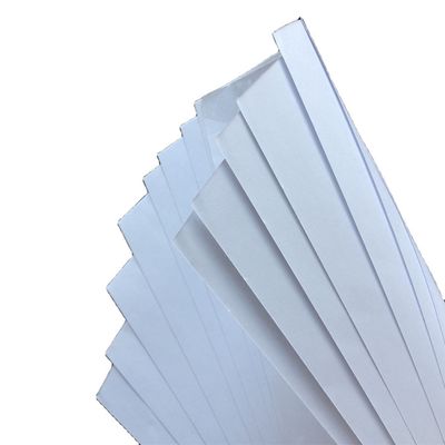70g 75g 80g A4 Papel de cópia Jumbo Roll Material de pasta de papel misturado Gloss de superfície 45%