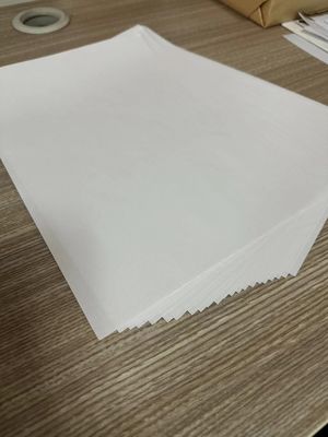 Papel de livros de offset sem madeira, de grande volume, não revestido, fabricado para produção de forma personalizada