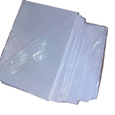 Papel de escrita Jumbo Roll feito de Virgin Pulp 70gm a 80gm para corte A4 tamanho