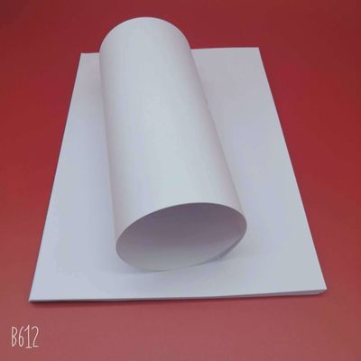 Obtenha o melhor para a opacidade 91-93 Grammage 70/75/80 papel de cópia em rolos em bruto