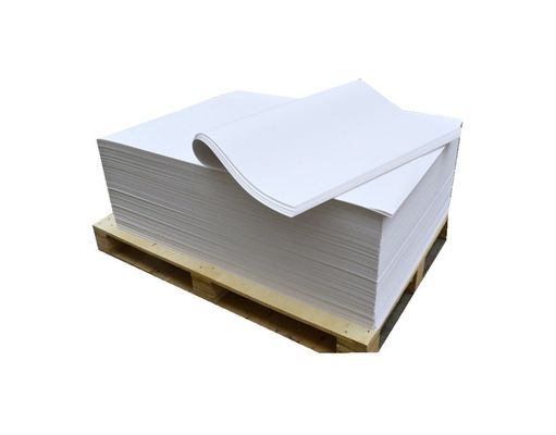 Papel de impressão offset branco sem revestimento, em folhas, para exigências de encadernação