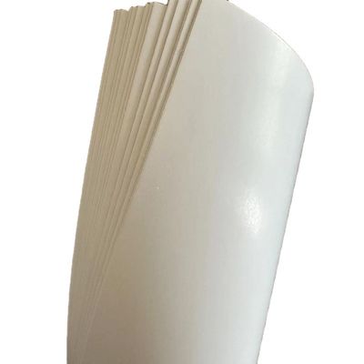 Papel de marfim anti-enrolamento 210/230/250/270/300gsm FBB/GC1/C1S com pasta química e padrão