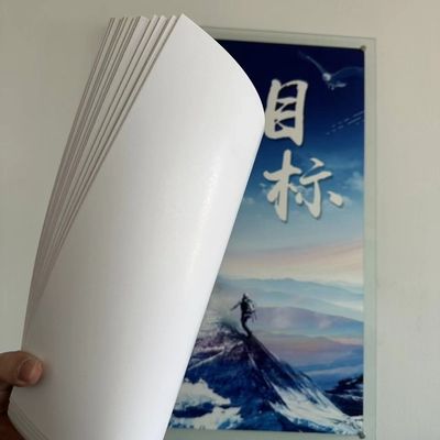 Papel de marfim anti-enrolamento 210/230/250/270/300gsm FBB/GC1/C1S com pasta química e padrão