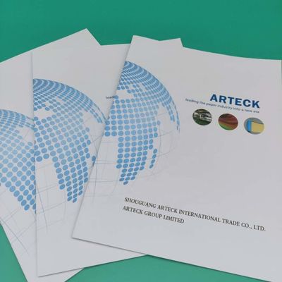 Cartão de arte de certificação de celulose química C2s 100% de celulose virgem revestida com papel em rolos
