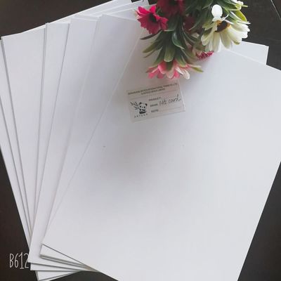 NINGBO FOLD C2S cartão de arte Feito de matéria de revestimento de polpa de madeira Kaolinite para alto brilho