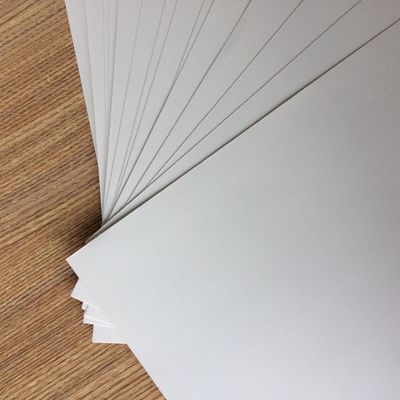 GradeA 250-350gm C2S/ GC2/ High Bulk Art Card para impressão e embalagem