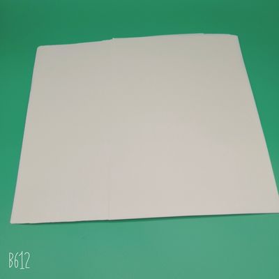 Papel de pasta de madeira 68/78/98/118gsm Folha ou bobina de embalagem Cor de creme da fábrica Baiyun
