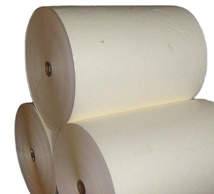 Impressão offset de papel branco em cores em diferentes tamanhos de papel