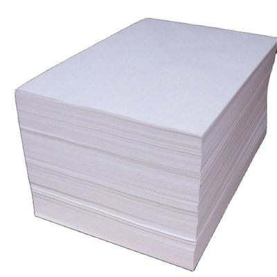 Papel offset virgem de celulose livre de madeira para impressão de livros em grandes quantidades