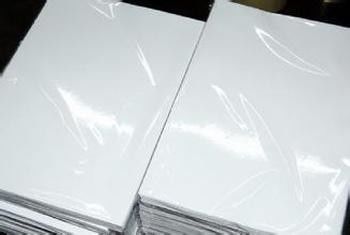 Pedido personalizado C2s Papel de arte 80gm 90gm 100gm 150gm 170gm 300gm para impressão de cartão de identificação