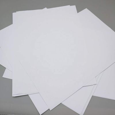 Papel de ficha de offset sem madeira para impressão e embalagem