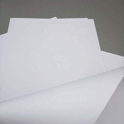 Papel de ficha de offset sem madeira para impressão e embalagem