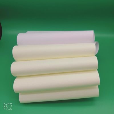 68 gm a 118 gm Papel de ligação sem madeira de cor creme para impressão offset da fábrica Baiyun