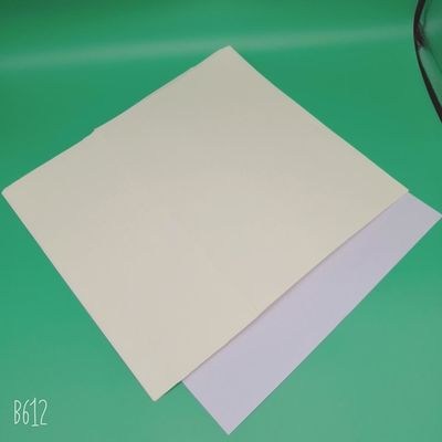 68 gm a 118 gm Papel de ligação sem madeira de cor creme para impressão offset da fábrica Baiyun