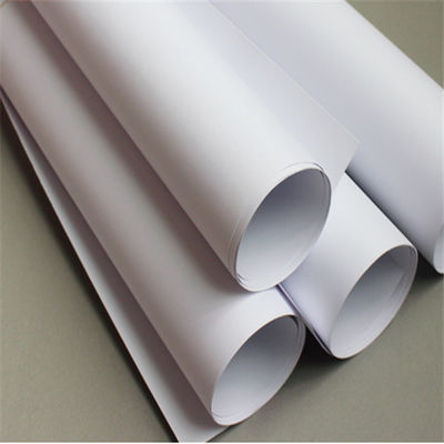 Papel offset sem madeira 55/60/65/70/80/90/100/110/120 GSM para impressão e escrita