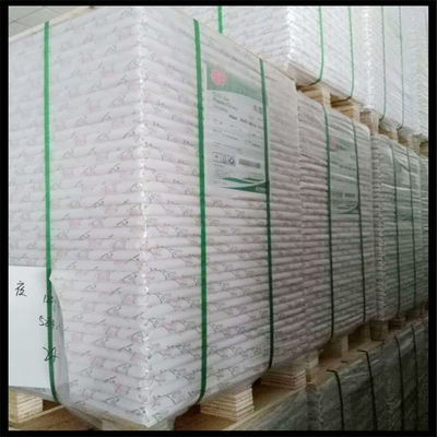 Solução de embalagem personalizável Ningbo Fold FBB com material de pasta de madeira branca